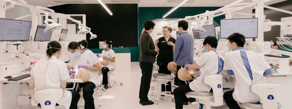 ADC_Australian_Education_Providers_Accredited_Programs_Overview_Hero_2000x750